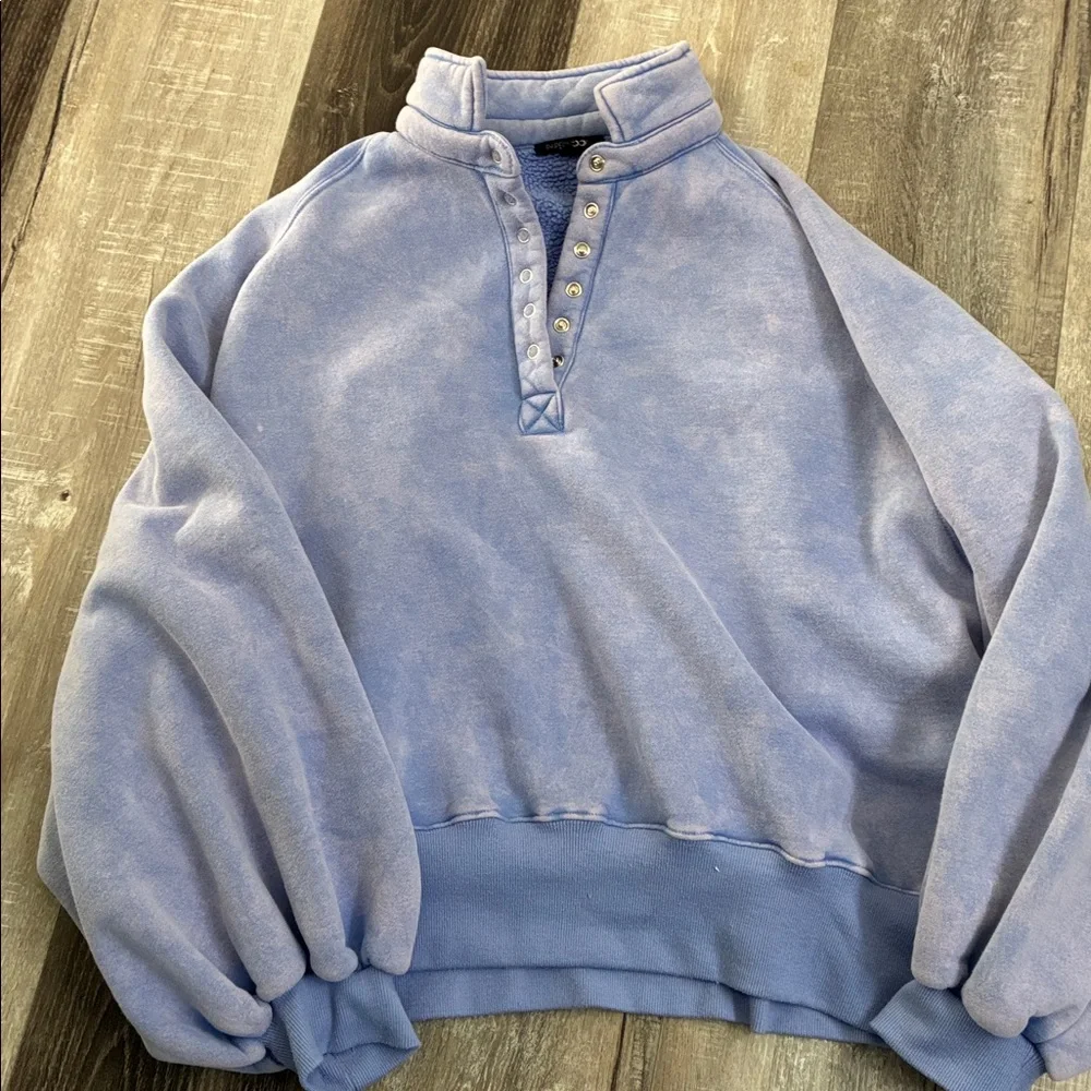 Paper moon pull over. - Picture 1 of 3